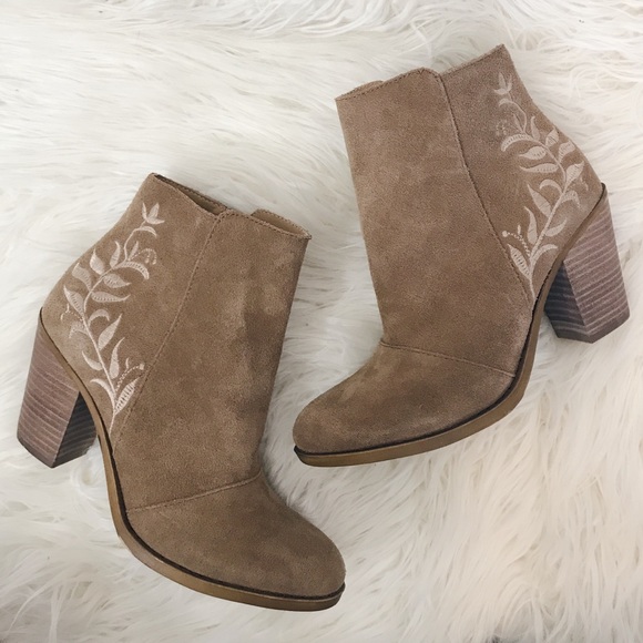 Lucky Brand Shoes - Lucky brand NEW Elenor suede floral booties